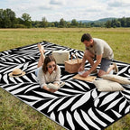 Smiry Outdoor Rug 9x12 ft Waterproof Reversible Leaf Mat - Image 4