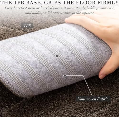 BSICPRO Large Bathroom Rugs Runner, 24x59 Scalloped Bath Mats - Image 2