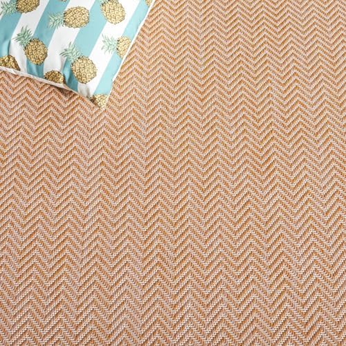 SAFAVIEH Outdoor Accent Rug 2'7"x5' - Image 5