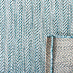 SAFAVIEH Outdoor Accent Rug 2'x3'7" - Image 5